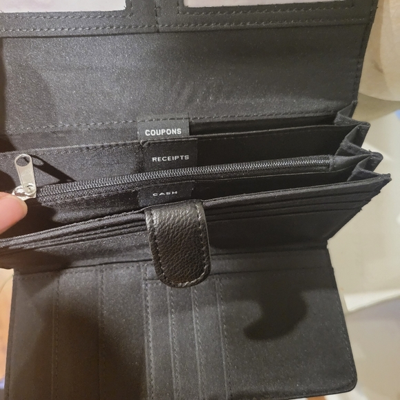 Wallet - Picture 2 of 4